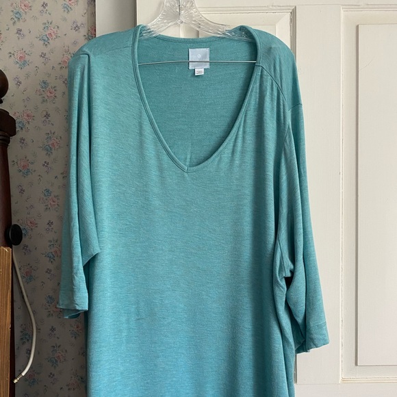 DB Sunday Teal Lounging Top - Picture 2 of 7